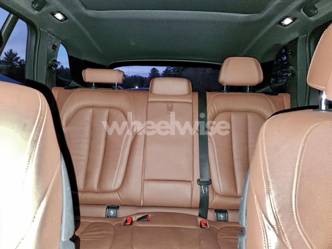 Photo 10 of 2019 BMW X5 XDRIVE40I (VIN 5UXCR6C56KLL03037)