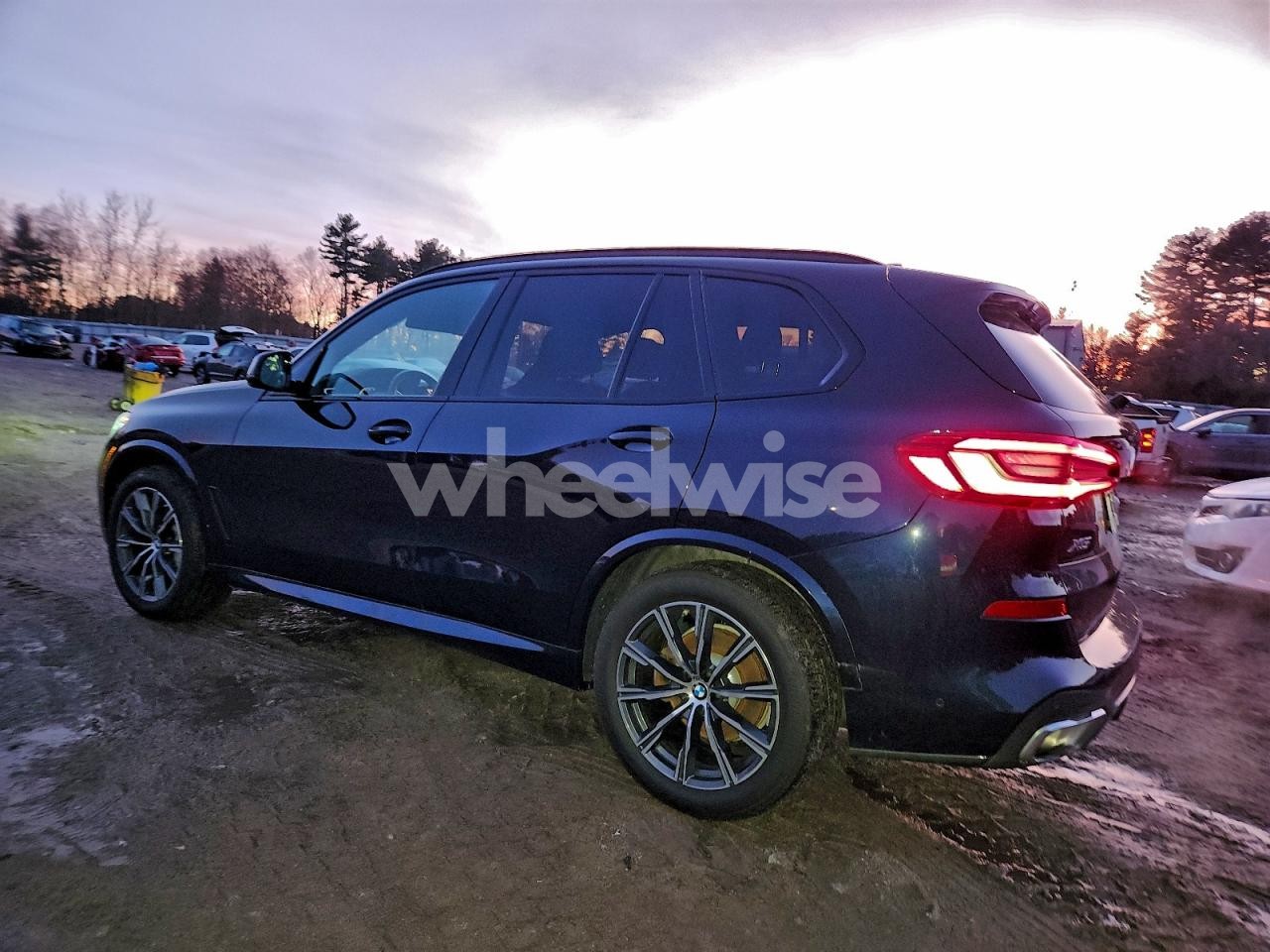 Photo 2 of 2019 BMW X5 XDRIVE40I (VIN 5UXCR6C56KLL03037)