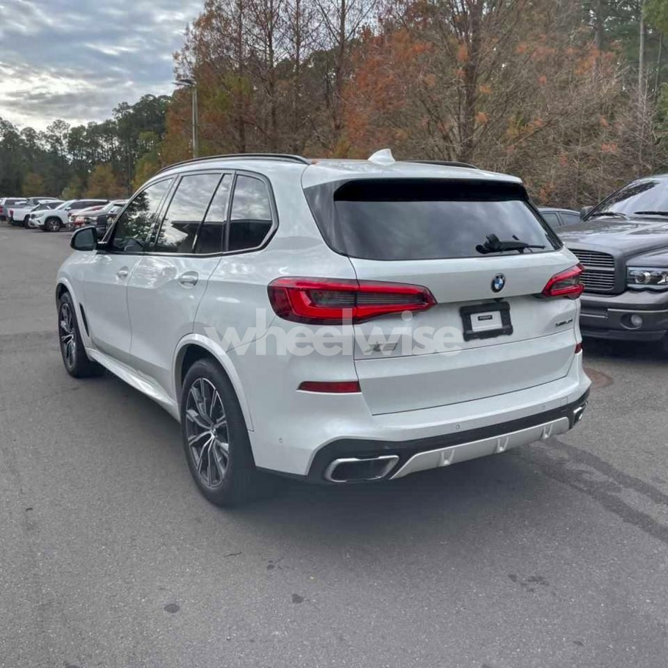Photo 3 of 2019 BMW X5 XDRIVE40I (VIN 5UXCR6C56KLL27368)