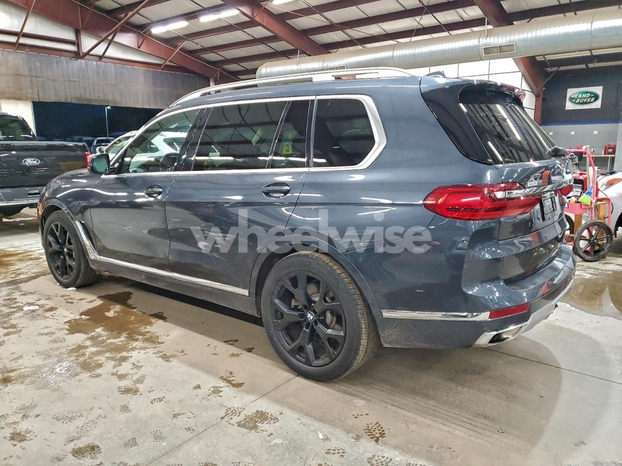 Photo 2 of 2020 BMW X7 XDRIVE40I (VIN 5UXCW2C01L9B12973)