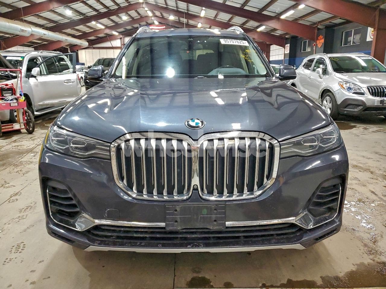 Photo 5 of 2020 BMW X7 XDRIVE40I (VIN 5UXCW2C01L9B12973)