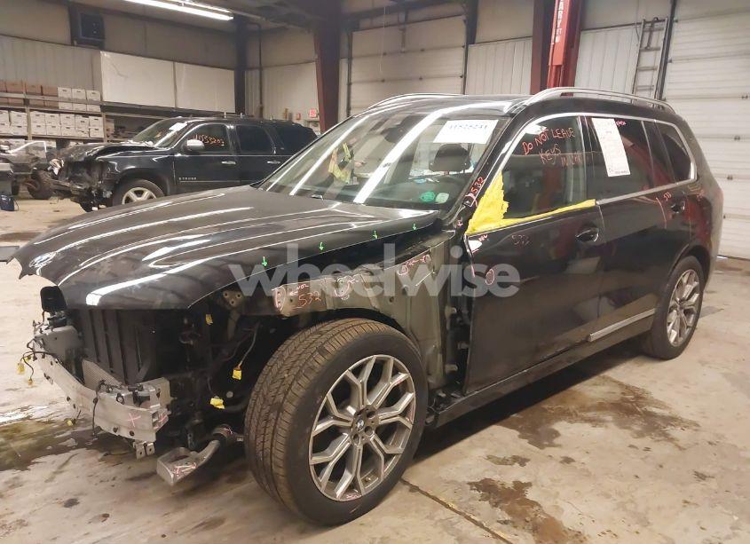 Photo 2 of 2020 Bmw X7 XDRIVE40I (VIN 5UXCW2C02L9B30415)