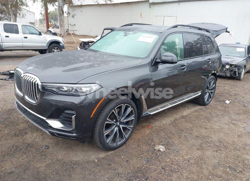 Photo 2 of 2021 Bmw X7 XDRIVE40I (VIN 5UXCW2C02M9D83199)