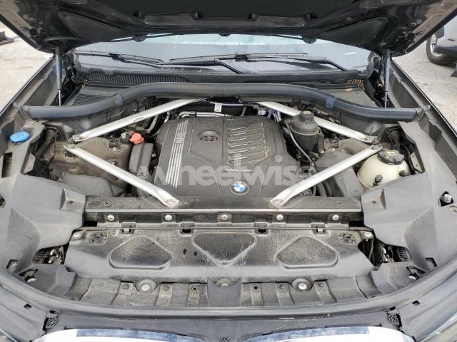 Photo 2 of 2021 BMW X7 XDRIVE40I (VIN 5UXCW2C03M9E06070)