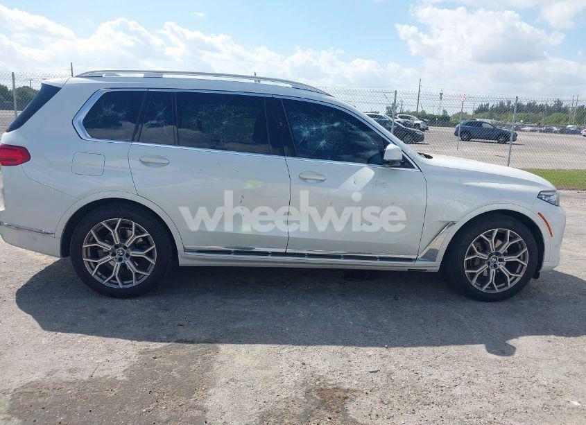 Photo 13 of 2021 Bmw X7 XDRIVE40I (VIN 5UXCW2C03M9F63758)