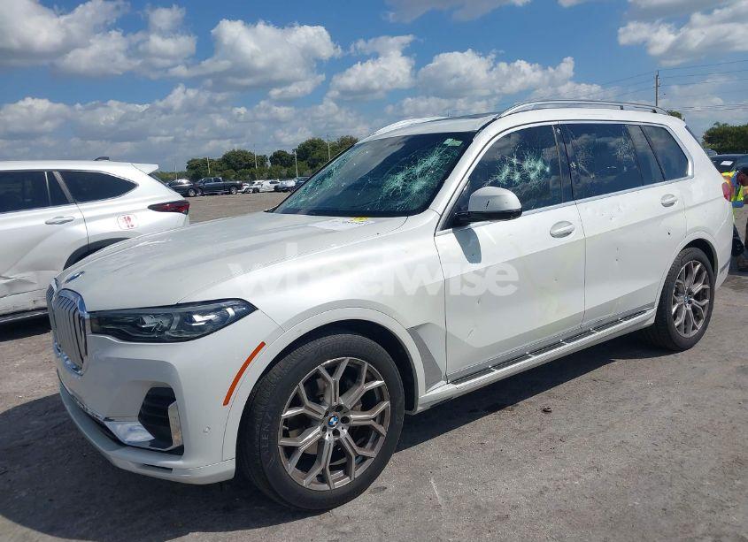 Photo 2 of 2021 Bmw X7 XDRIVE40I (VIN 5UXCW2C03M9F63758)