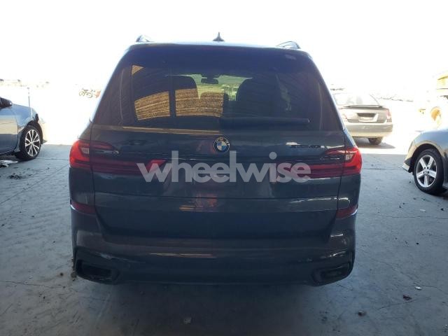 Photo 5 of 2020 BMW X7 XDRIVE40I (VIN 5UXCW2C04L9C57487)