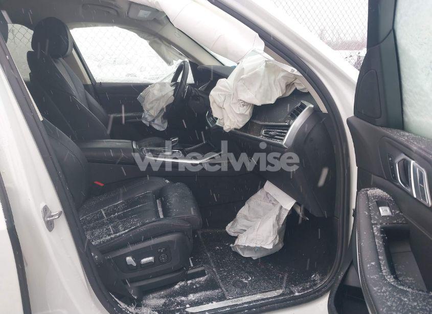 Photo 5 of 2021 Bmw X7 XDRIVE40I (VIN 5UXCW2C06M9F75421)