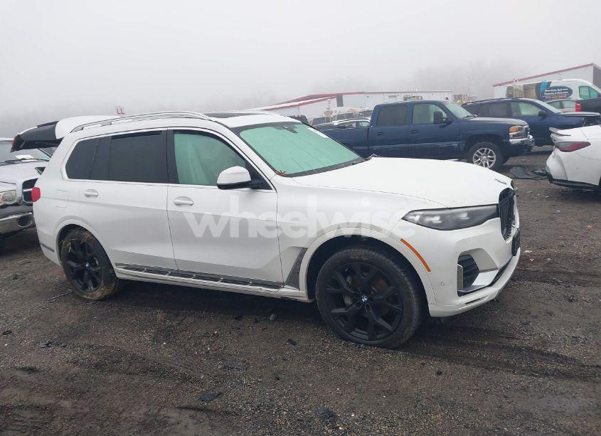 Photo 13 of 2021 Bmw X7 XDRIVE40I (VIN 5UXCW2C06M9G52157)