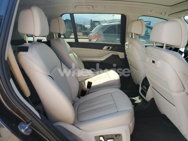 Photo 8 of 2020 BMW X7 XDRIVE40I (VIN 5UXCW2C08L0E74979)