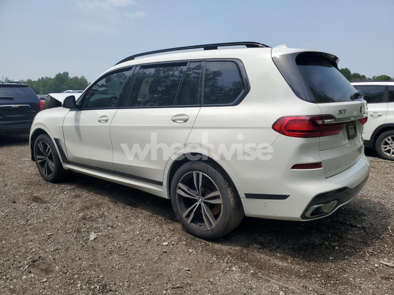 Photo 2 of 2019 BMW X7 XDRIVE40I (VIN 5UXCW2C5XKL089431)