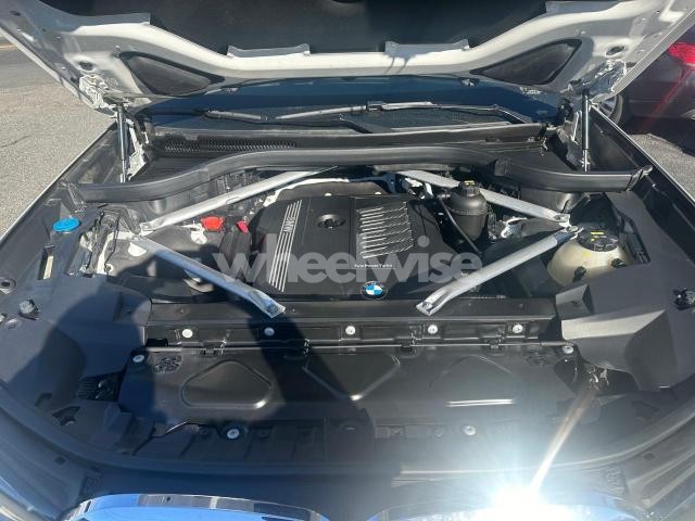 Photo 2 of 2019 BMW X7 XDRIVE40I (VIN 5UXCW2C5XKLB43880)