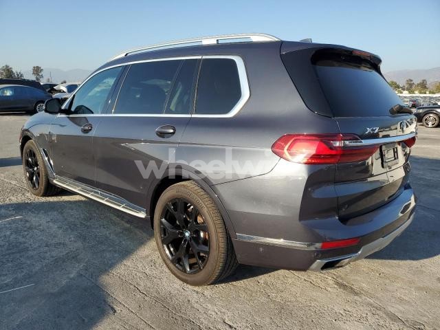 Photo 2 of 2019 BMW X7 XDRIVE50I (VIN 5UXCX4C58KLS38315)