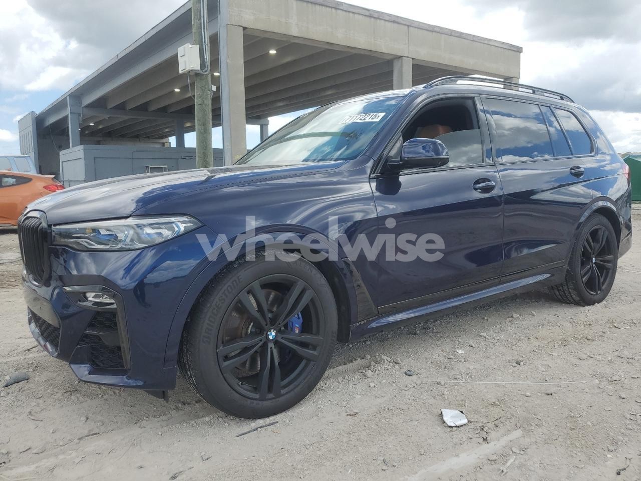 2020 BMW X7 M50I (VIN 5UXCX6C03L9B51715) main photo
