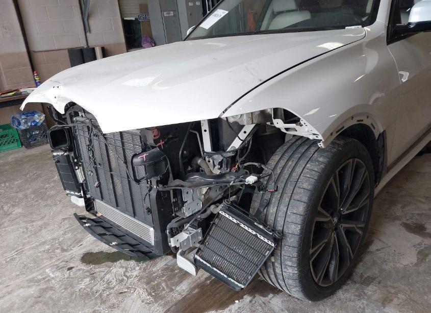 Photo 19 of 2020 Bmw X7 M50I (VIN 5UXCX6C04L9C18399)