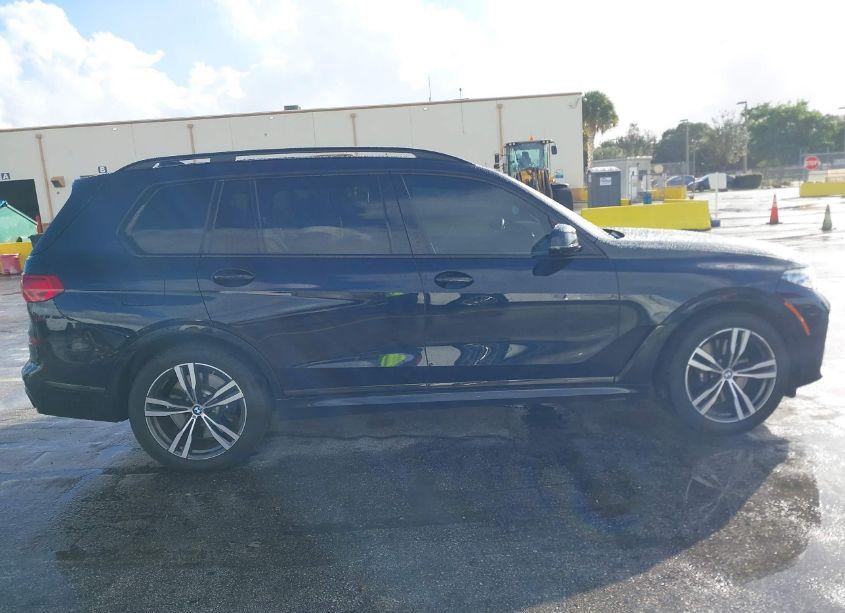 Photo 13 of 2021 Bmw X7 M50I (VIN 5UXCX6C06M9H34992)