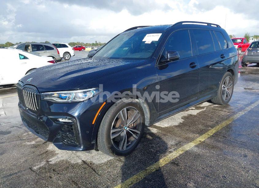 Photo 2 of 2021 Bmw X7 M50I (VIN 5UXCX6C06M9H34992)