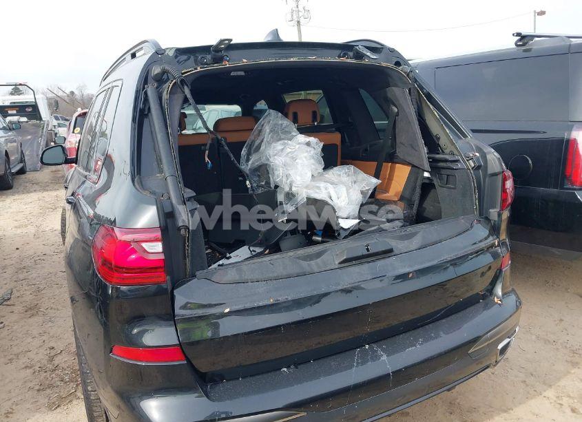 Photo 6 of 2021 Bmw X7 M50I (VIN 5UXCX6C07M9G39230)