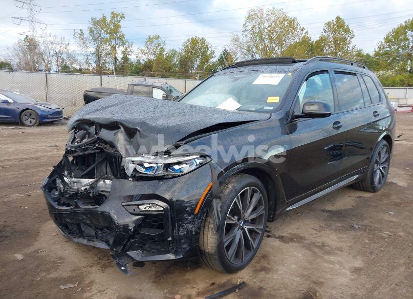 Photo 2 of 2021 Bmw X7 M50I (VIN 5UXCX6C09M9G23028)
