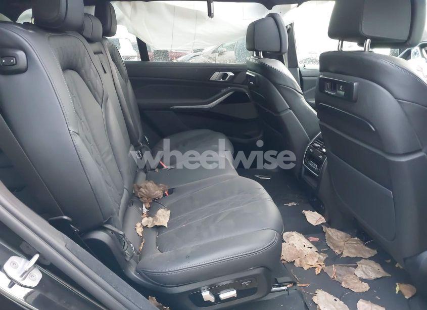 Photo 8 of 2021 Bmw X7 M50I (VIN 5UXCX6C09M9G23028)