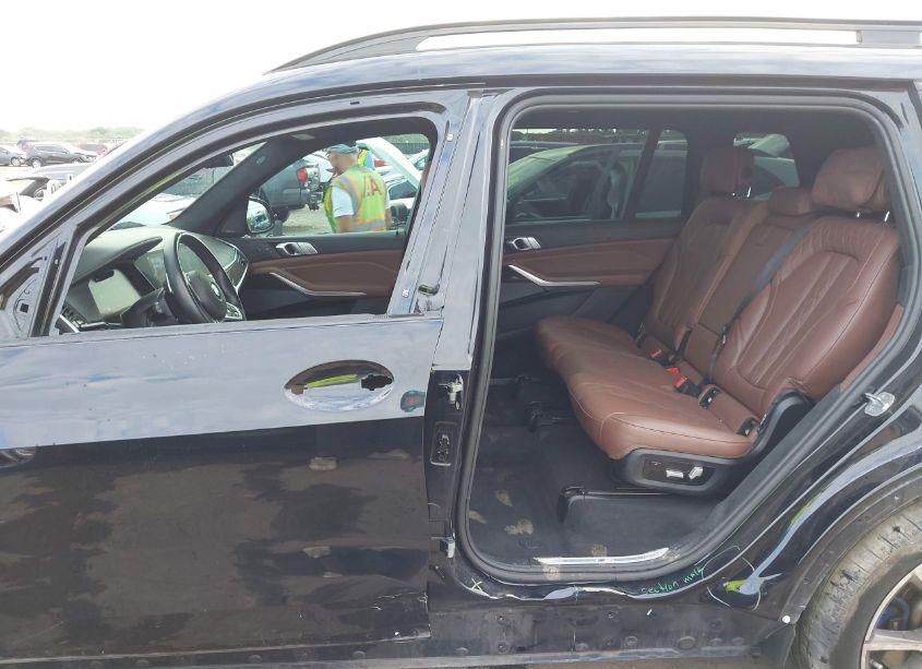 Photo 15 of 2020 Bmw X7 M50I (VIN 5UXCX6C0XL9B83397)