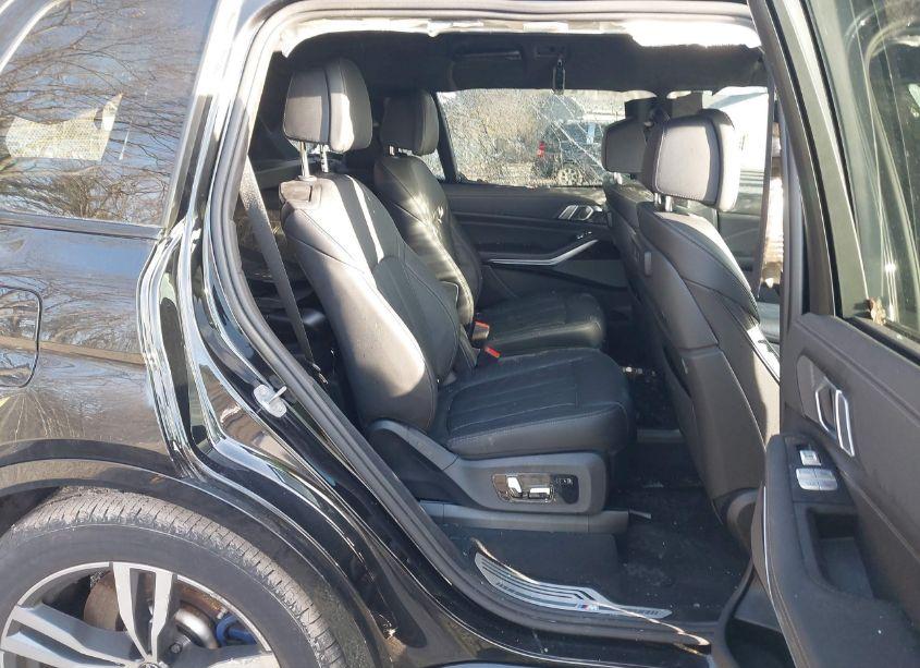 Photo 8 of 2020 Bmw X7 M50I (VIN 5UXCX6C0XL9C91664)
