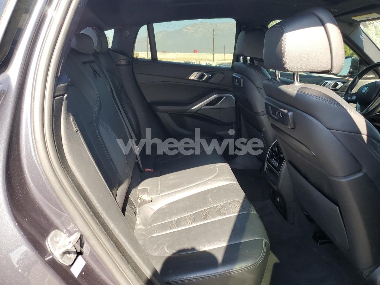 Photo 10 of 2020 BMW X6 SDRIVE 40I (VIN 5UXCY4C04L9B58660)