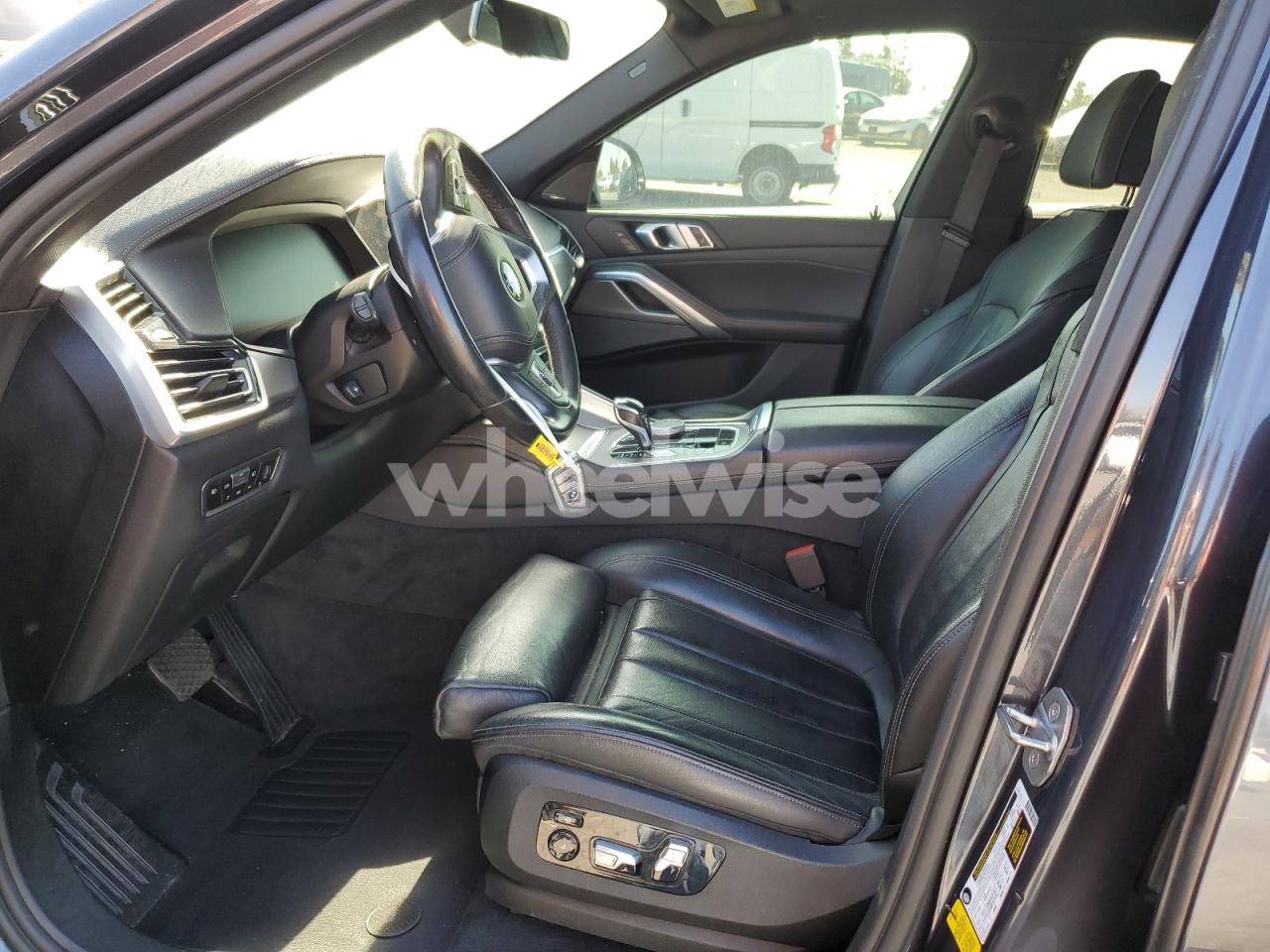 Photo 7 of 2020 BMW X6 SDRIVE 40I (VIN 5UXCY4C04L9B58660)