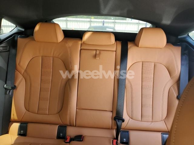 Photo 3 of 2022 BMW X6 XDRIVE40I (VIN 5UXCY6C04N9K18061)