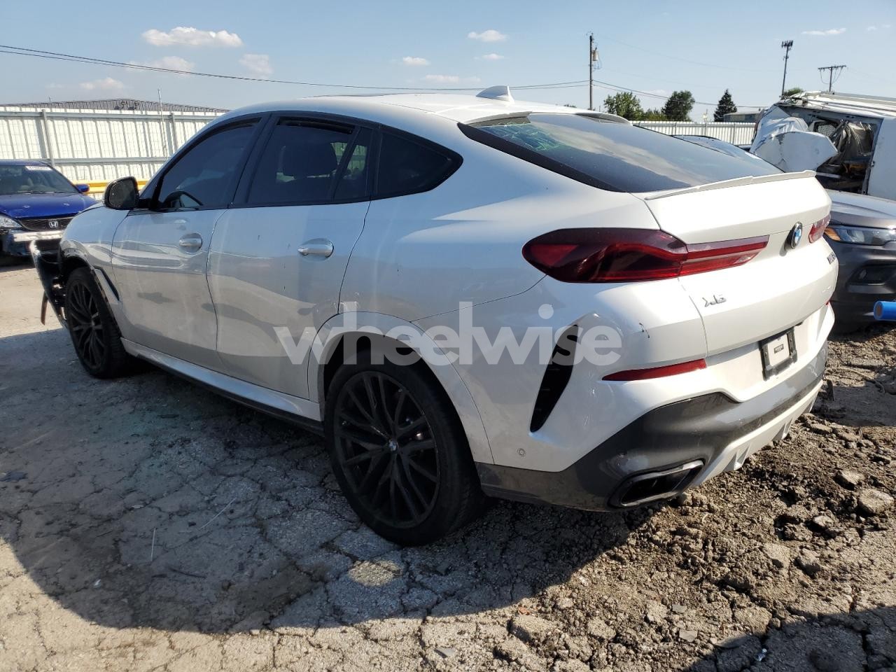 Photo 2 of 2021 BMW X6 M50I (VIN 5UXCY8C0XM9G38050)
