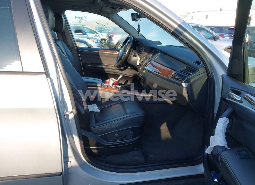 Photo 5 of 2009 Bmw X5 XDRIVE30I (VIN 5UXFE43519L271640)