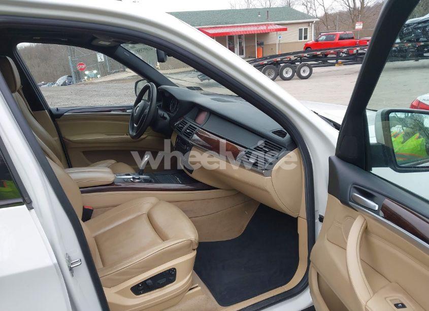 Photo 5 of 2009 Bmw X5 XDRIVE30I (VIN 5UXFE43569L275733)