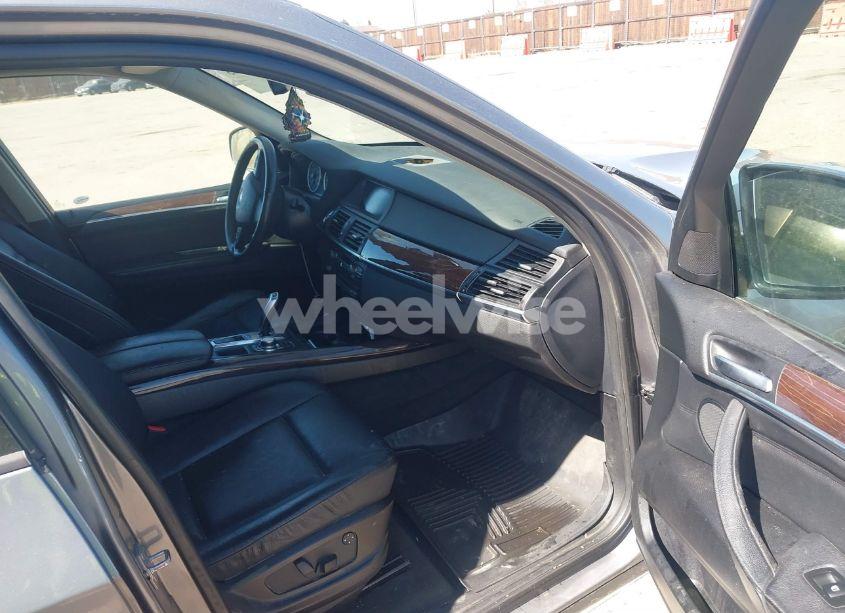 Photo 5 of 2010 Bmw X5 XDRIVE30I (VIN 5UXFE4C50AL277529)