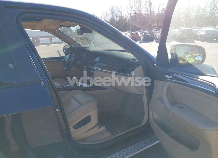 Photo 5 of 2010 Bmw X5 XDRIVE30I (VIN 5UXFE4C51AL277782)