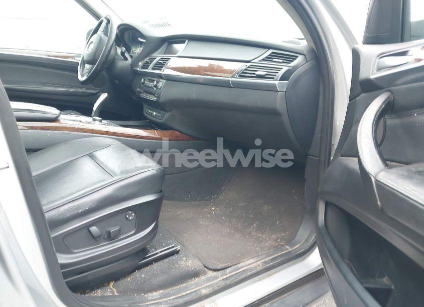 Photo 5 of 2010 Bmw X5 XDRIVE30I (VIN 5UXFE4C51AL381110)