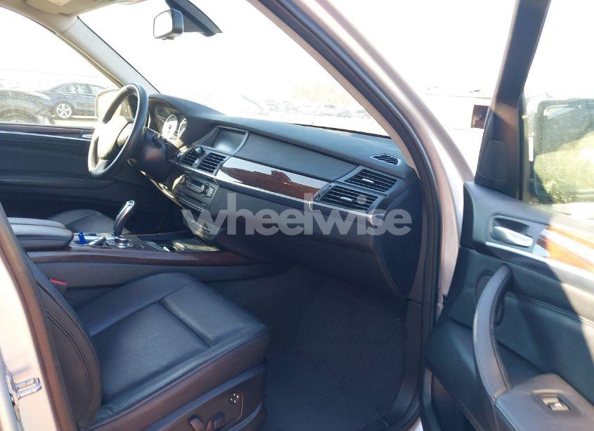 Photo 5 of 2010 Bmw X5 XDRIVE35D (VIN 5UXFF0C55ALT76868)
