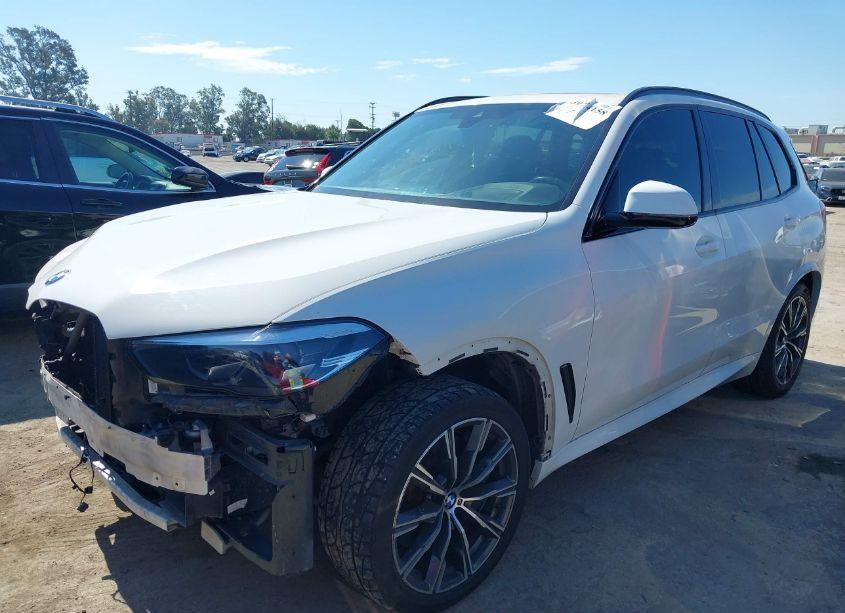 Photo 2 of 2019 Bmw X5 XDRIVE50I (VIN 5UXJU2C50KLN64615)