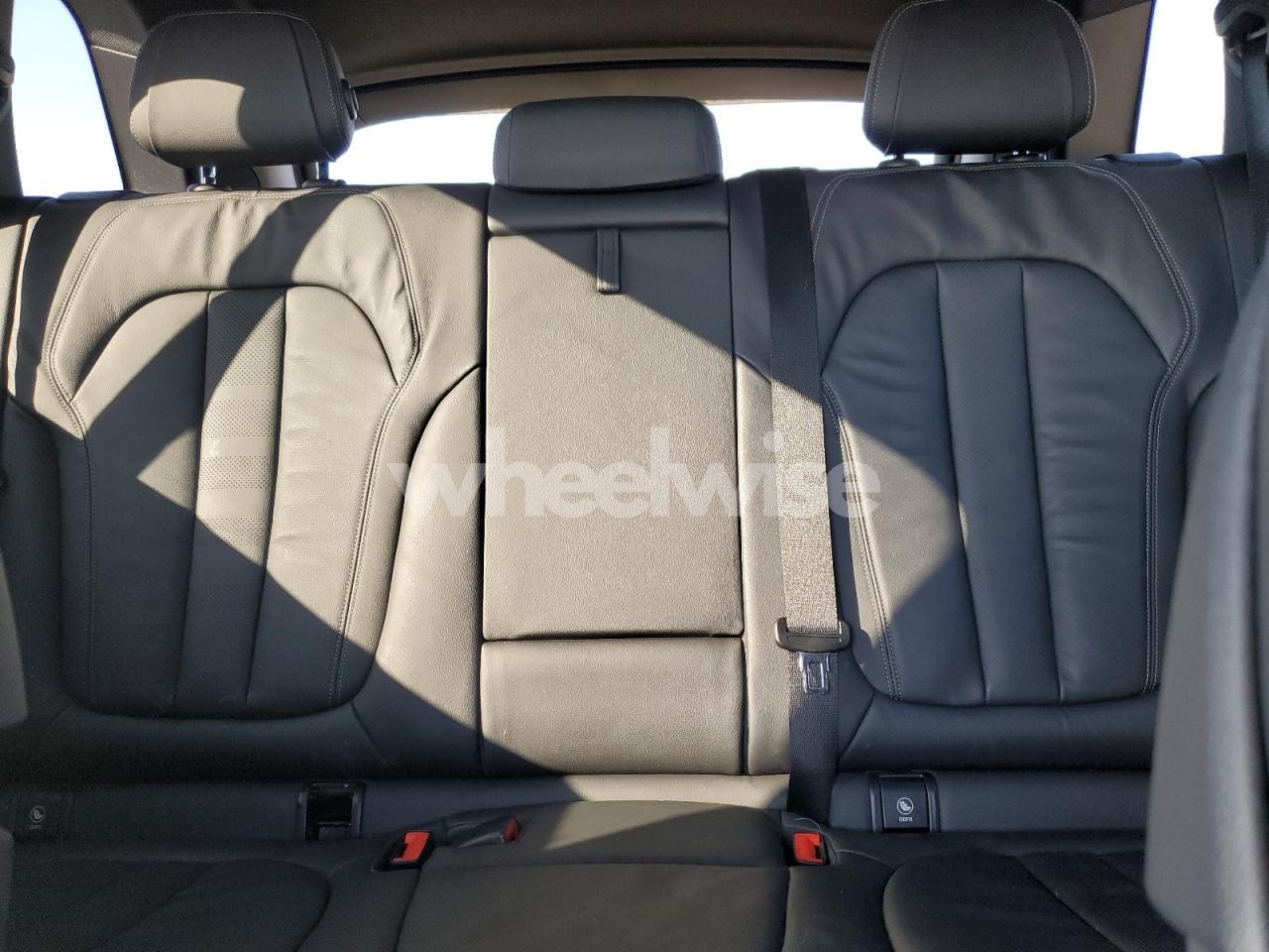 Photo 10 of 2019 BMW X5 XDRIVE50I (VIN 5UXJU2C58KLN64202)