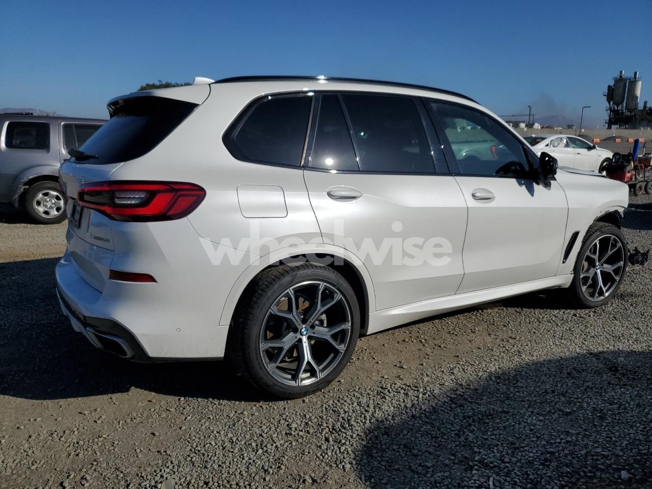 Photo 3 of 2019 BMW X5 XDRIVE50I (VIN 5UXJU2C58KLN64202)