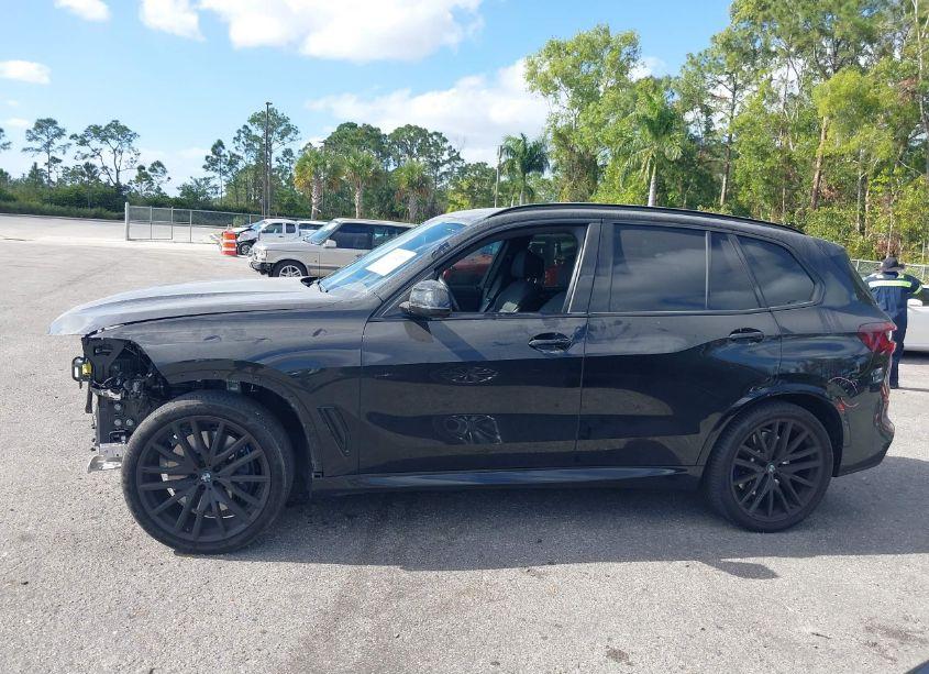 Photo 15 of 2021 Bmw X5 M50I (VIN 5UXJU4C00M9G08681)
