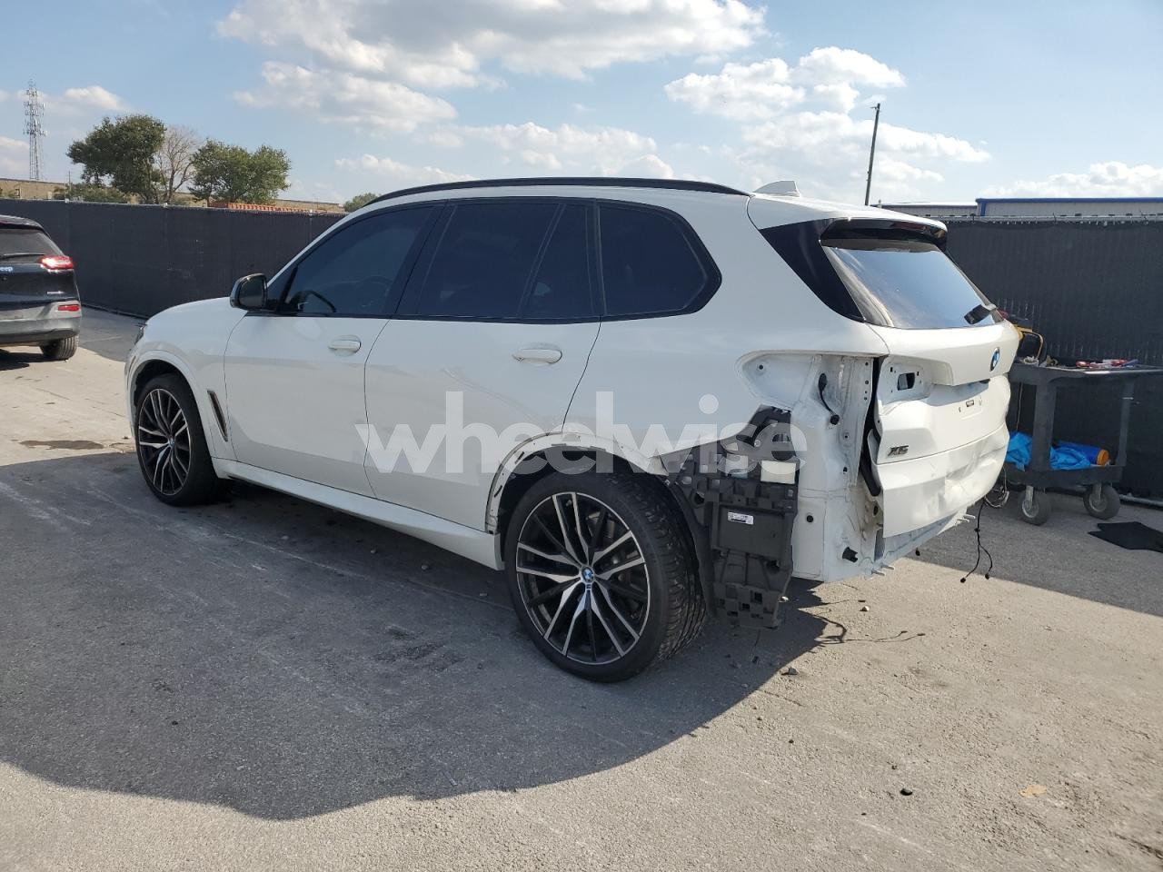 Photo 2 of 2023 BMW X5 M50I (VIN 5UXJU4C05P9N55803)