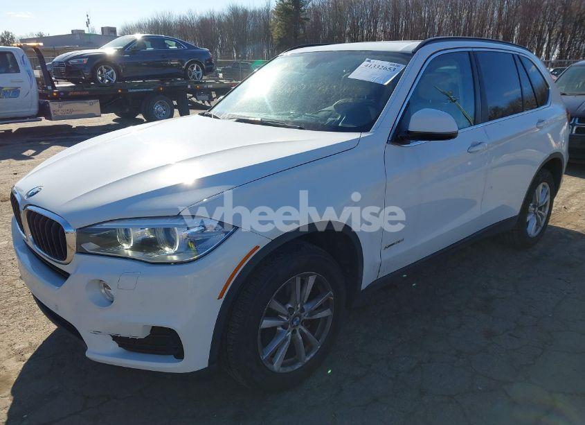 Photo 2 of 2015 Bmw X5 XDRIVE35I (VIN 5UXKR0C50F0K54319)