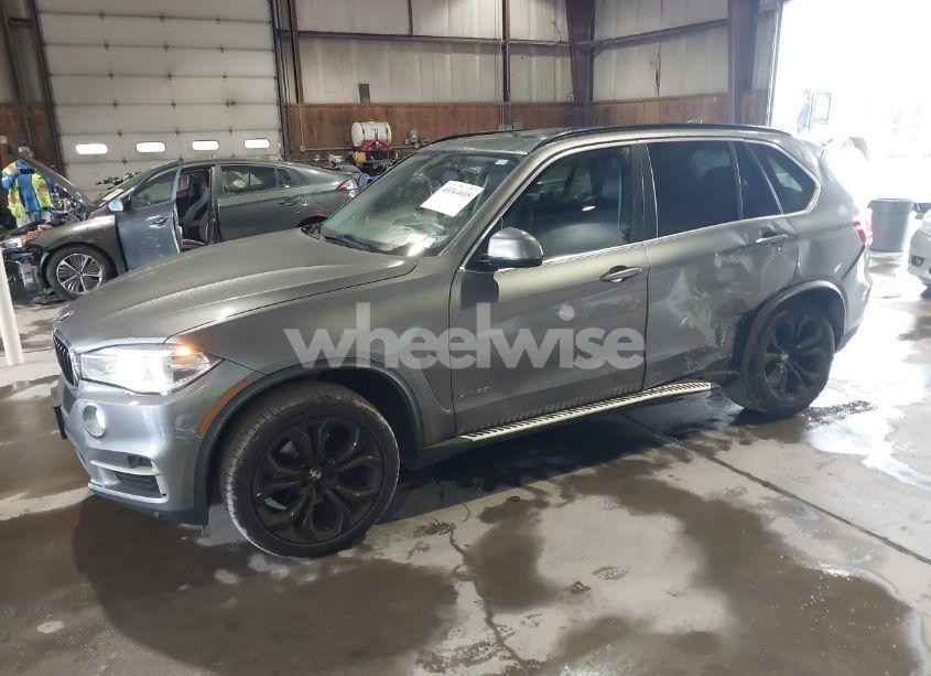 Photo 2 of 2016 Bmw X5 XDRIVE35I (VIN 5UXKR0C50G0S86141)