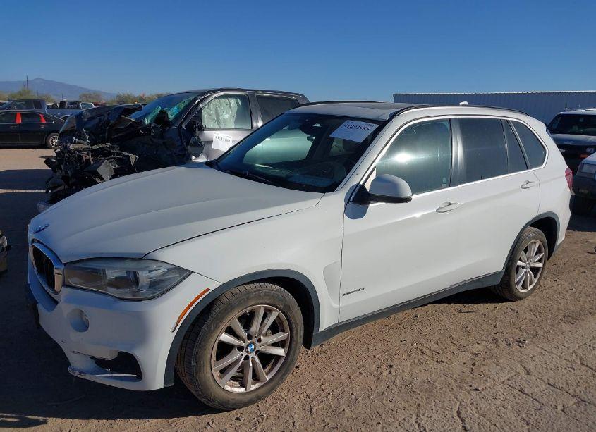 Photo 2 of 2015 Bmw X5 XDRIVE35I (VIN 5UXKR0C51F0K52689)