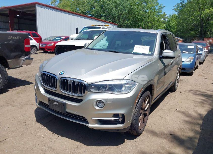 Photo 2 of 2015 Bmw X5 XDRIVE35I (VIN 5UXKR0C51F0K72070)