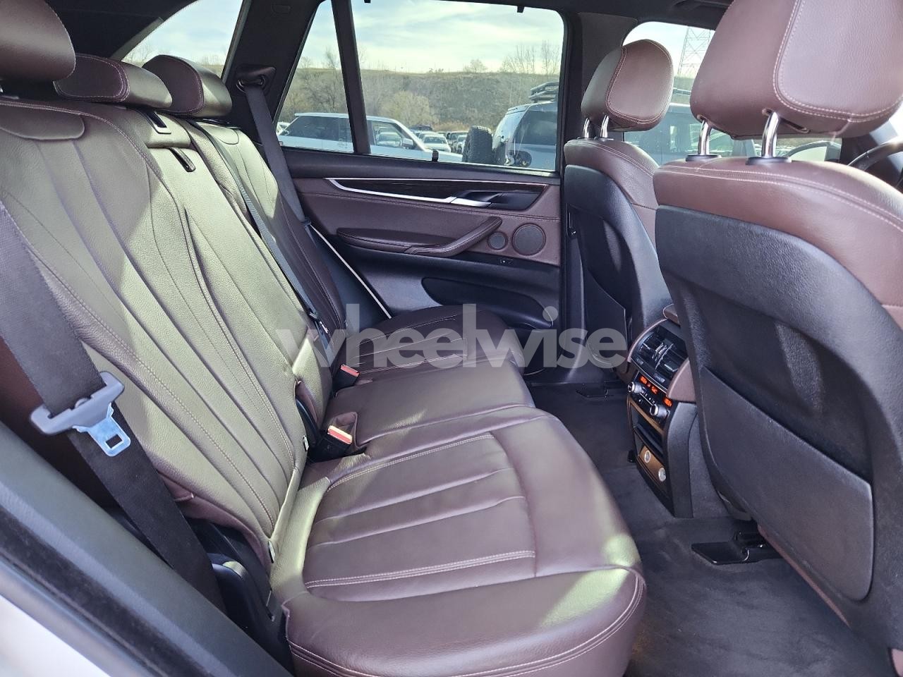 Photo 11 of 2015 BMW X5 XDRIVE35I (VIN 5UXKR0C51F0P00803)