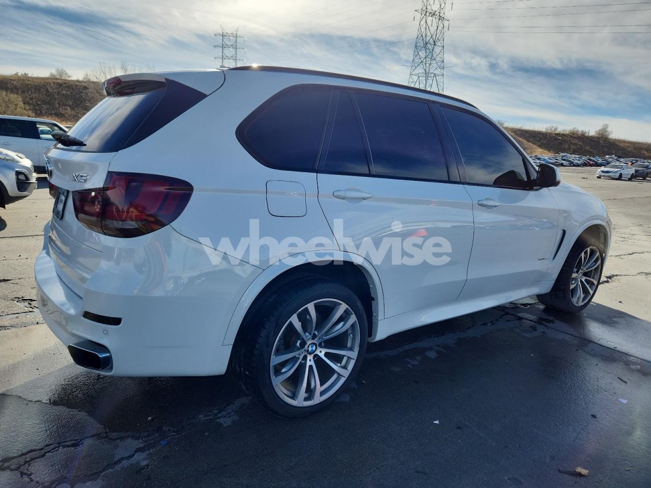 Photo 3 of 2015 BMW X5 XDRIVE35I (VIN 5UXKR0C51F0P00803)
