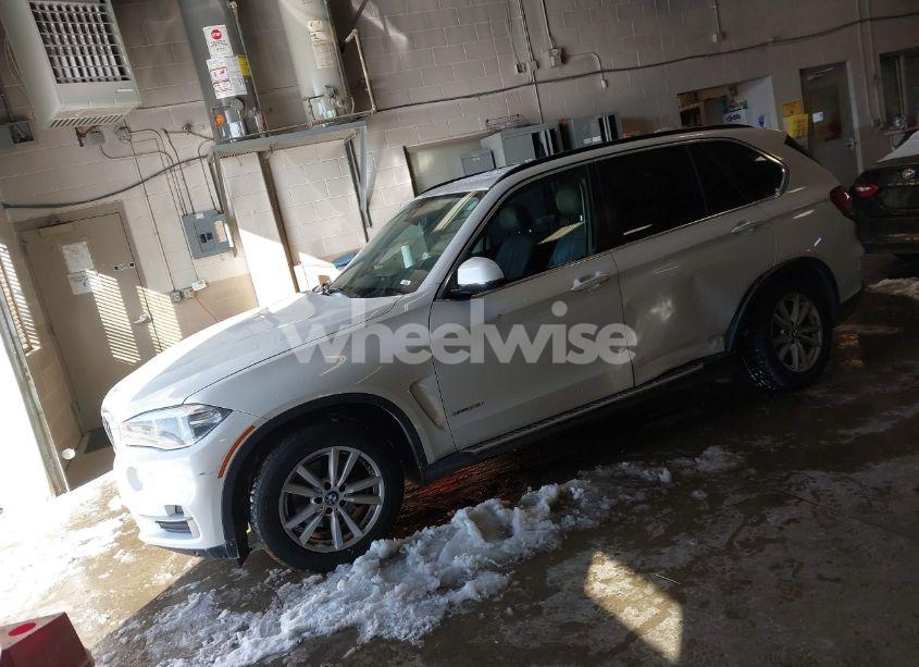 Photo 2 of 2015 Bmw X5 XDRIVE35I (VIN 5UXKR0C52F0K61059)