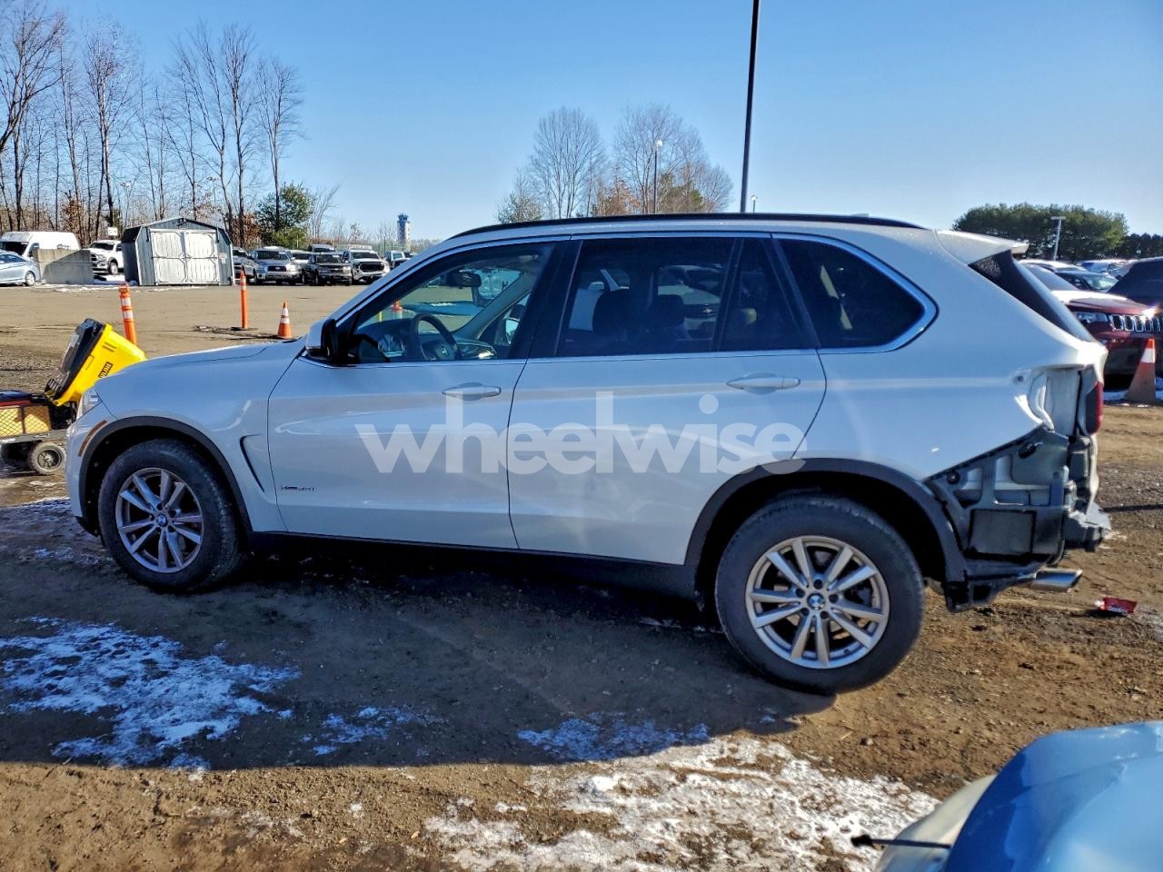 Photo 2 of 2014 BMW X5 XDRIVE35I (VIN 5UXKR0C57E0K47317)
