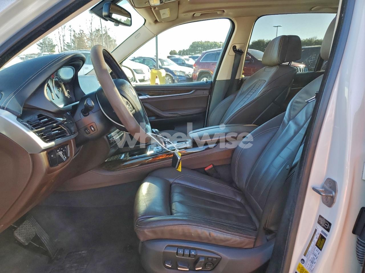 Photo 7 of 2014 BMW X5 XDRIVE35I (VIN 5UXKR0C57E0K47317)